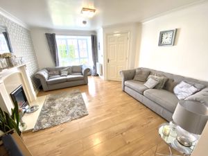 Photo 1- click for photo gallery